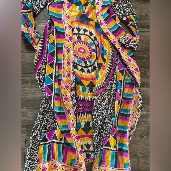 Multicolor Geometric Patterned Robe Small/Medium - Picture 4 of 6